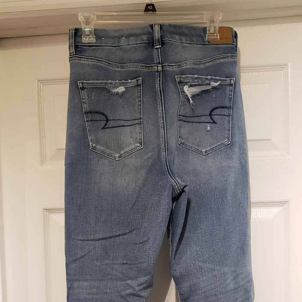 American Eagle Outfitters Blue Distressed Jeans - Picture 3 of 8